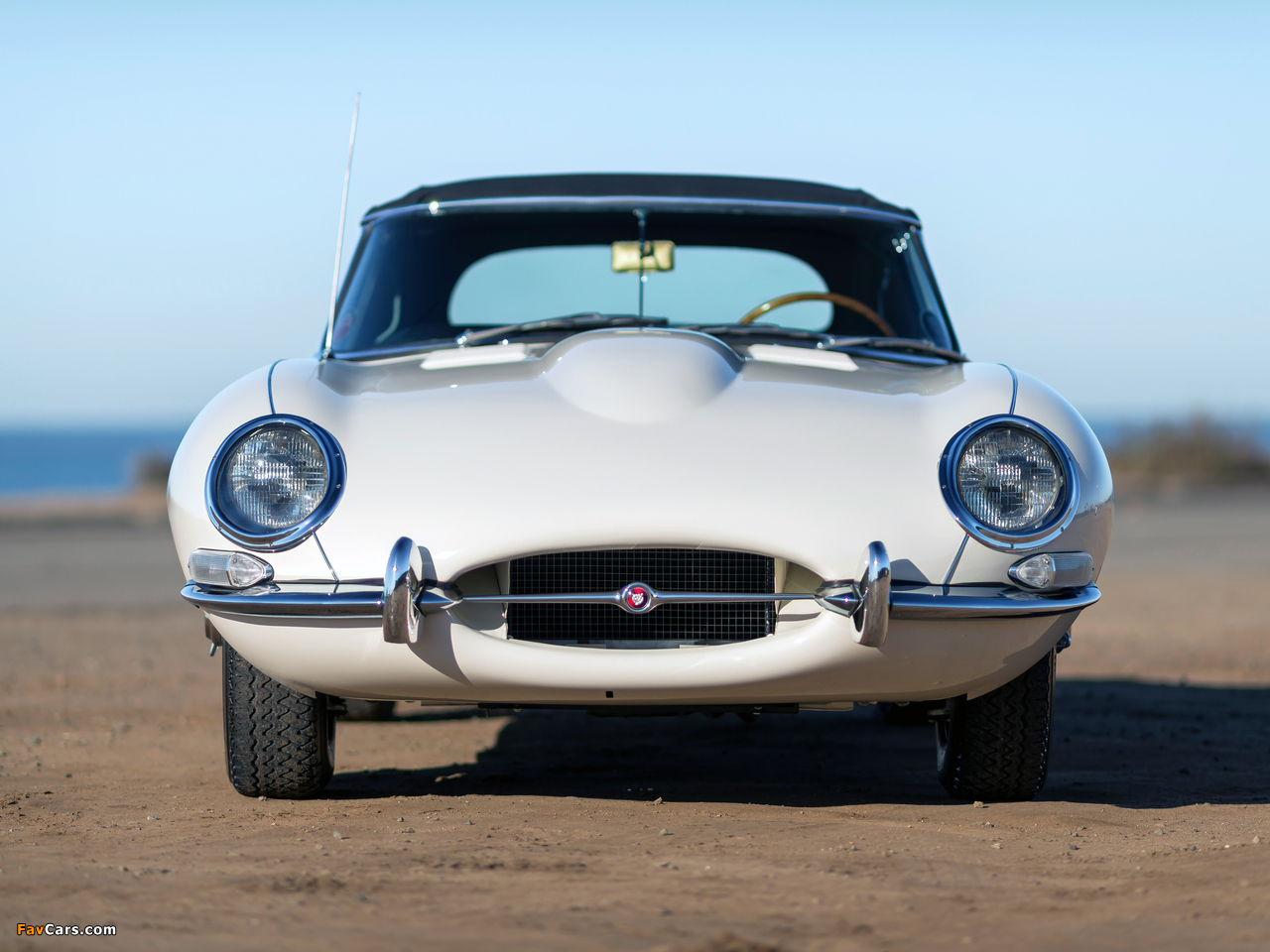 Images of Jaguar E-Type 4.2-Litre Open Two Seater US-spec (XK-E) 1964–1967 (1280 x 960)