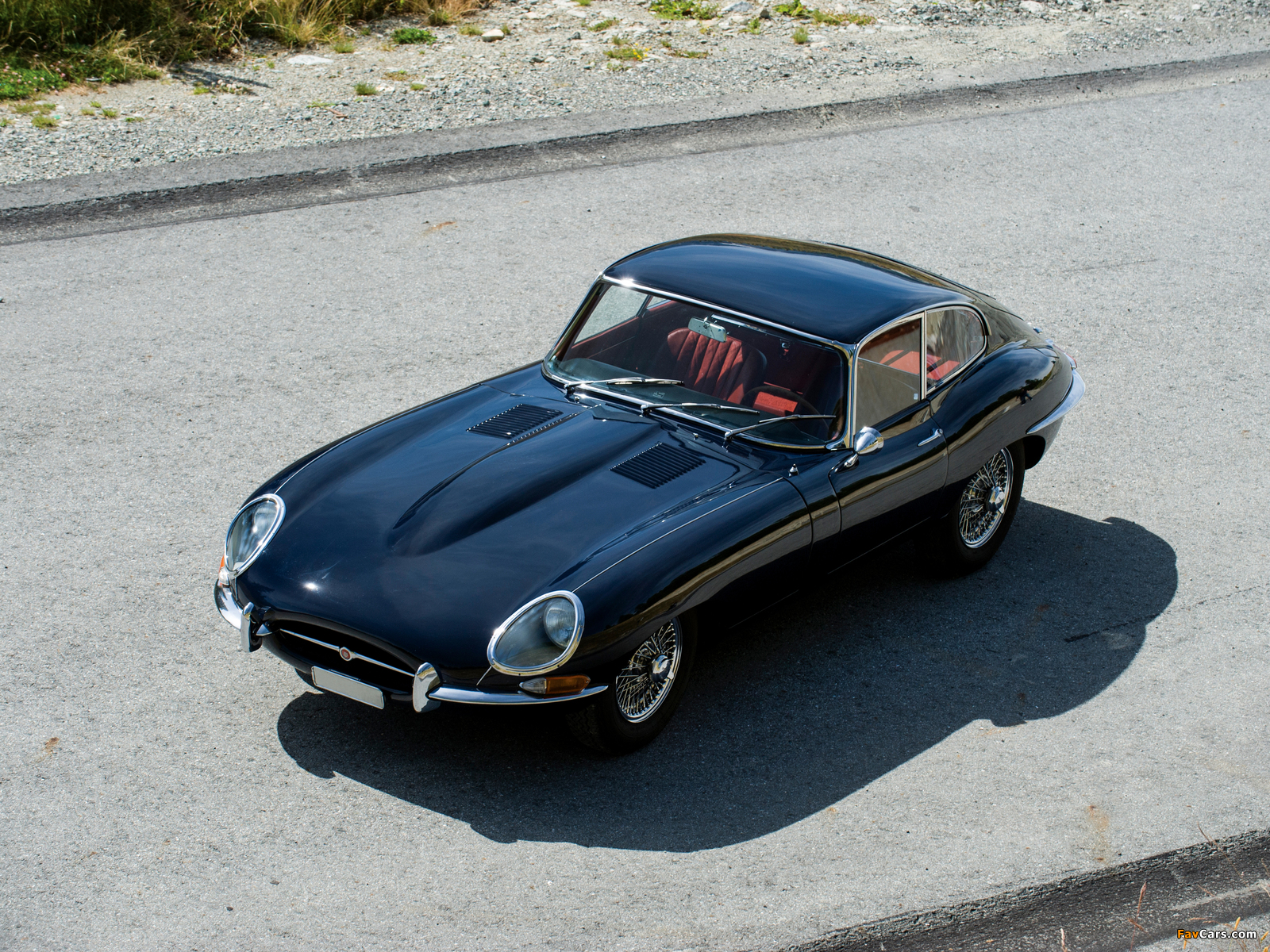 Images of Jaguar E-Type 4.2-Litre Fixed Head Coupe EU-spec (XK-E) 1964–1967 (1600 x 1200)