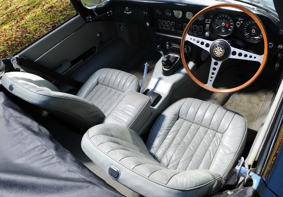 Images of Jaguar E-Type Open Two Seater UK-spec (Series II) 1968–71