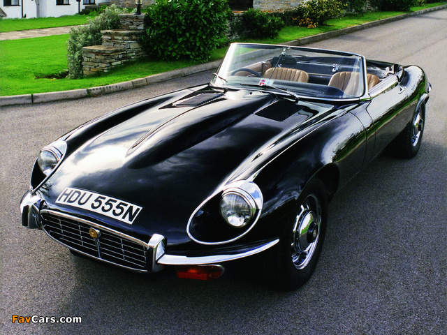 Images of Jaguar E-Type V12 Open Two Seater UK-spec (Series III) 1971–74 (640 x 480)