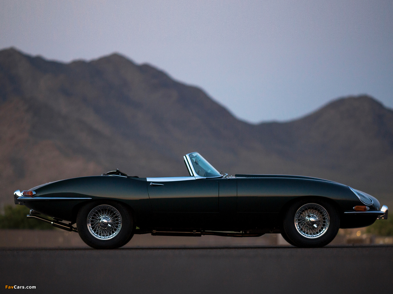 Jaguar E-Type 4.2-Litre Open Two Seater EU-spec (XK-E) 1964–1967 images (1280 x 960)