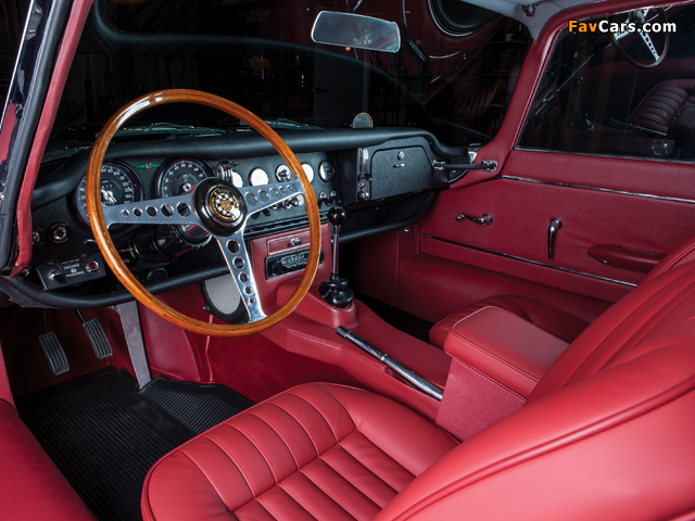 Jaguar E-Type 4.2-Litre Fixed Head Coupe US-spec (XK-E) 1964–1967 images (640 x 480)