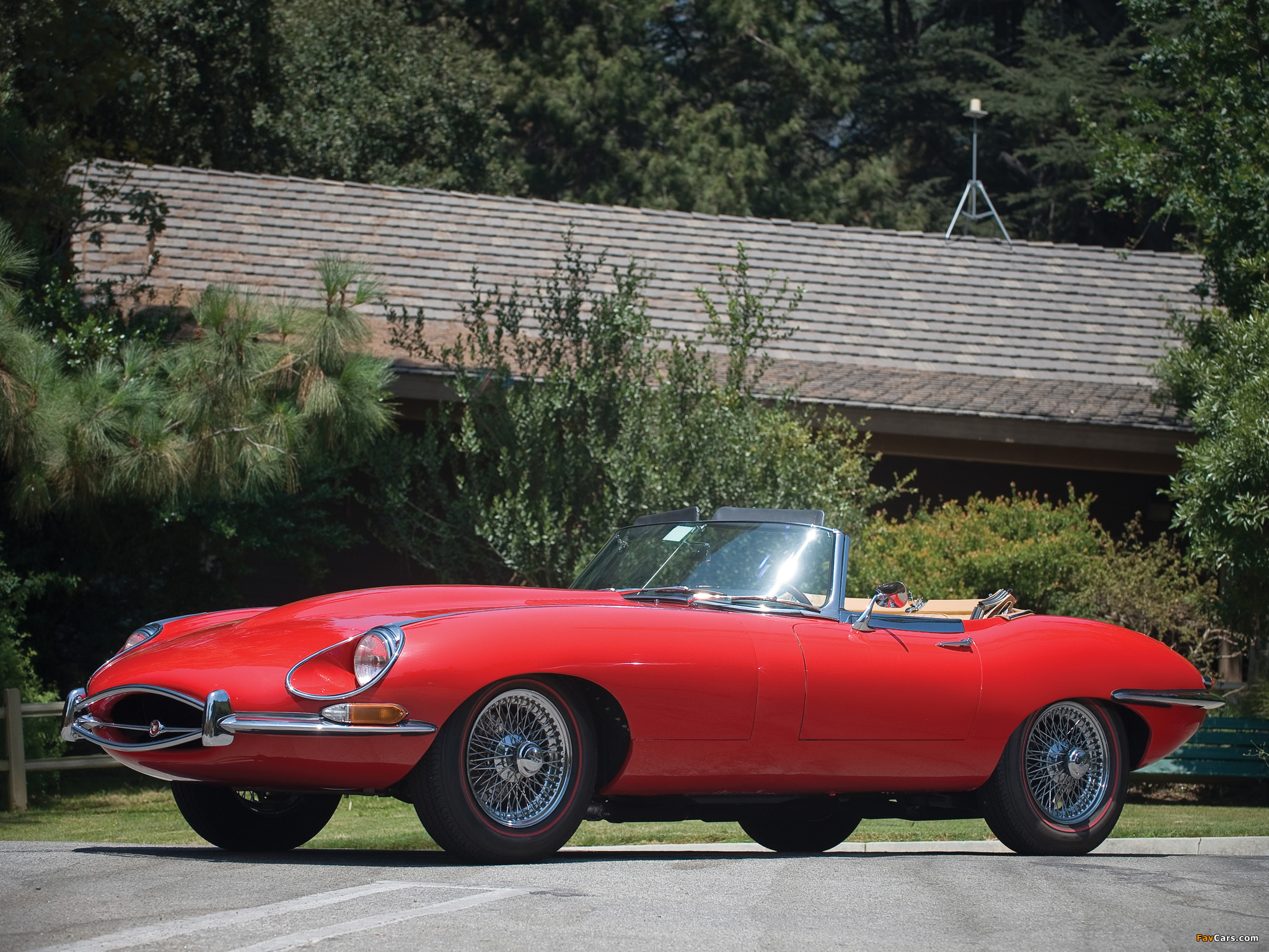 Jaguar E-Type Open Two Seater (Series I) 1967–68 pictures (2048 x 1536)
