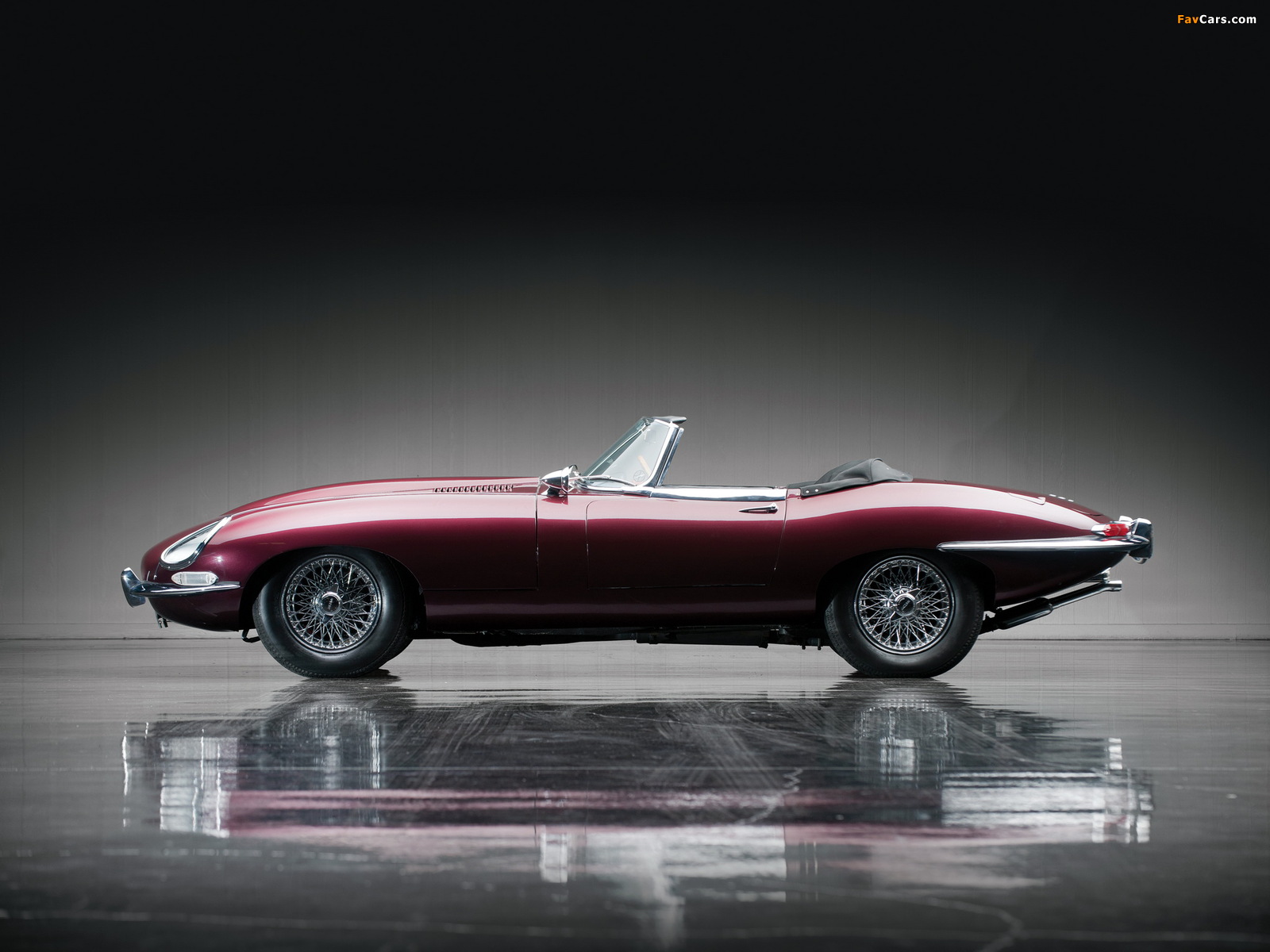Jaguar E-Type Open Two Seater (Series I) 1967–68 wallpapers (1600 x 1200)