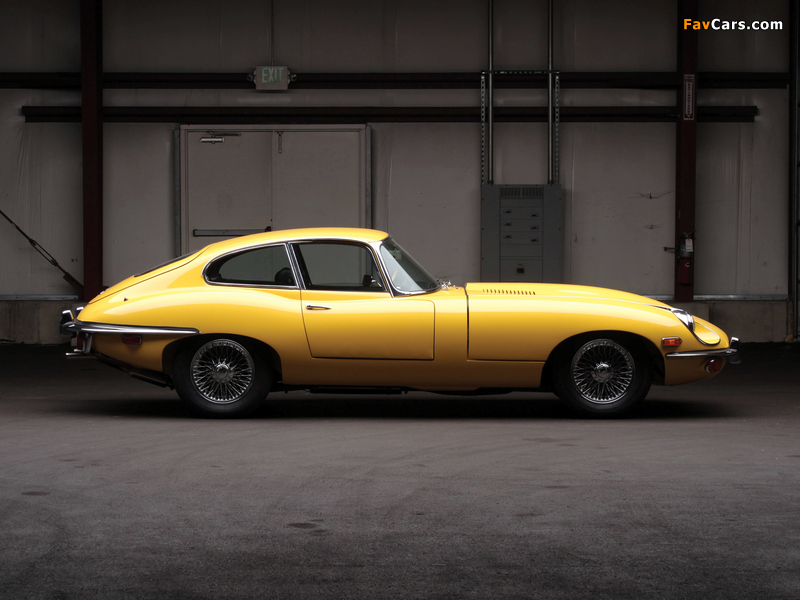 Jaguar E-Type Fixed Head Coupe US-spec (Series II) 1968–71 photos (800 x 600)