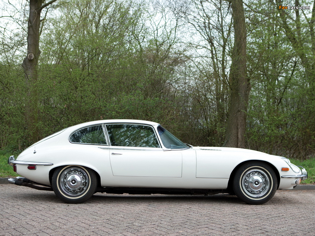 Jaguar E-Type V12 Fixed Head Coupe (Series III) 1971–75 pictures (1024 x 768)