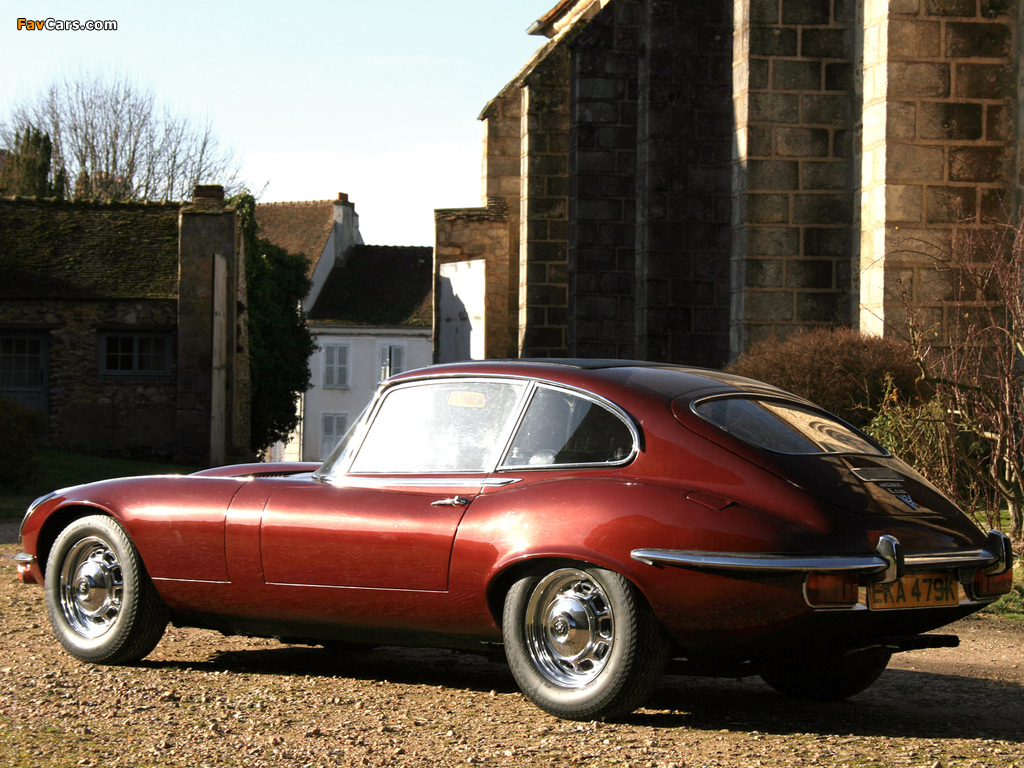 Jaguar E-Type V12 Fixed Head Coupe UK-spec (Series III) 1971–74 wallpapers (1024 x 768)