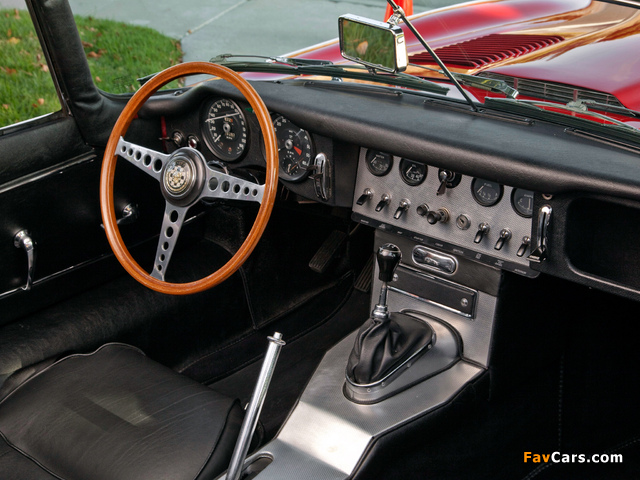 Photos of Jaguar E-Type Open Two Seater (Series I) 1961–67 (640 x 480)
