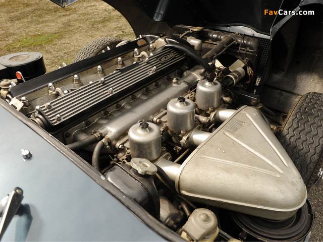 Photos of Jaguar E-Type Open Two Seater (Series II) 1968–71 (640 x 480)