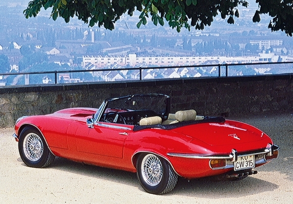Photos of Jaguar E-Type V12 Open Two Seater EU-spec (Series III) 1971–74