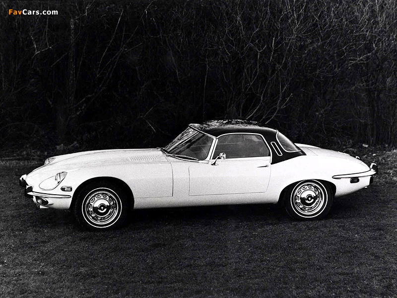 Photos of Jaguar E-Type V12 Open Two Seater (Series III) 1971–75 (800 x 600)