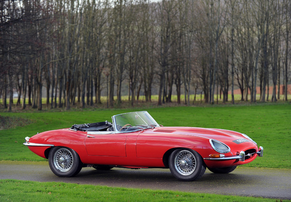 Pictures of Jaguar E-Type Open Two Seater UK-spec (Series I) 1961–67