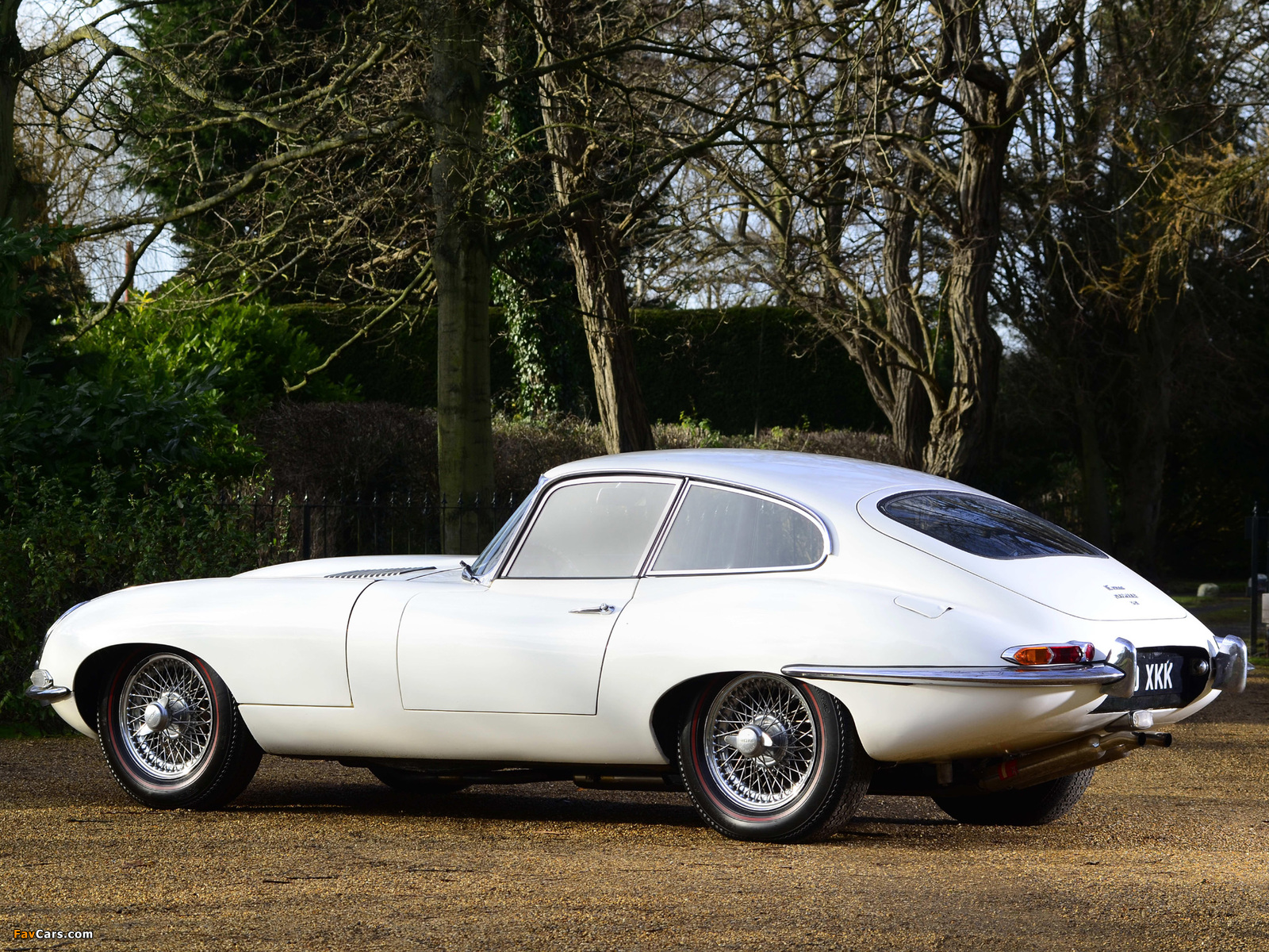 Pictures of Jaguar E-Type Fixed Head Coupe (Series I) 1961–67 (1600 x 1200)