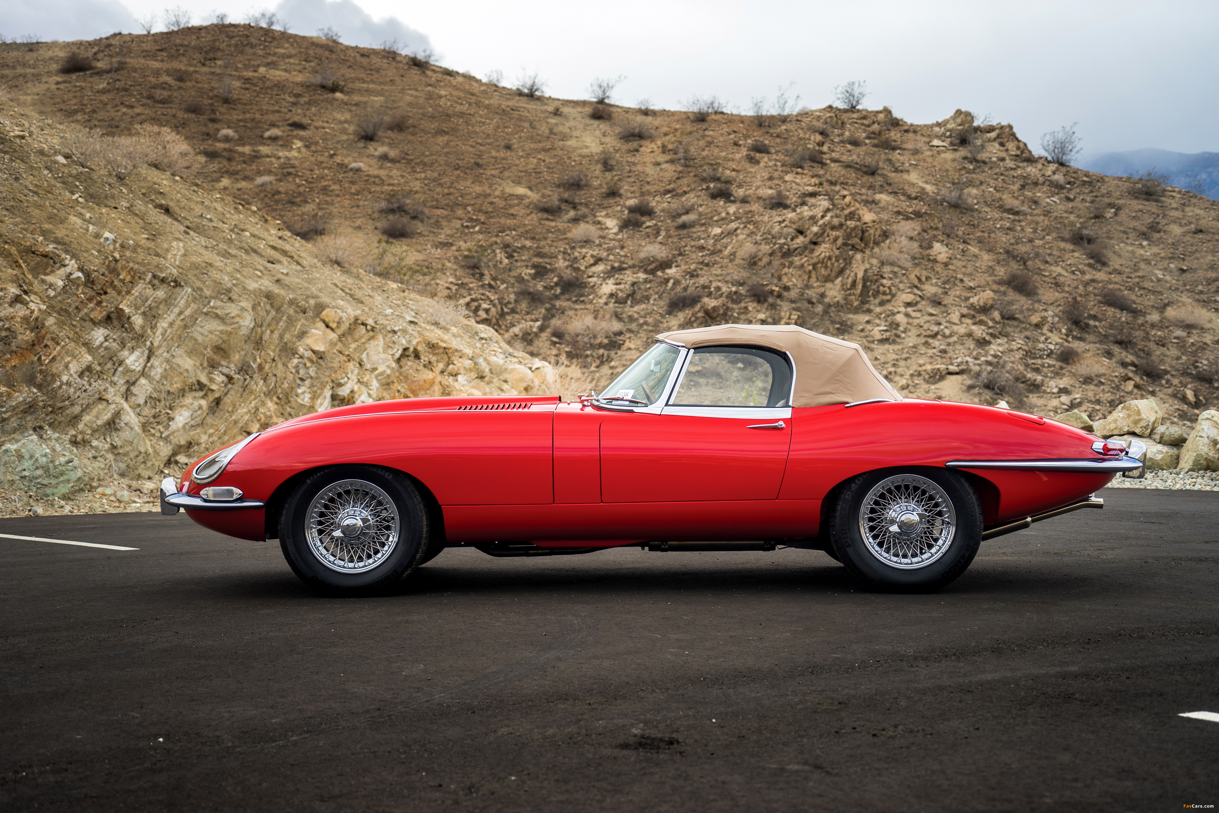 Pictures of Jaguar E-Type 4.2-Litre Open Two Seater US-spec (XK-E) 1964–1967 (4000 x 2667)