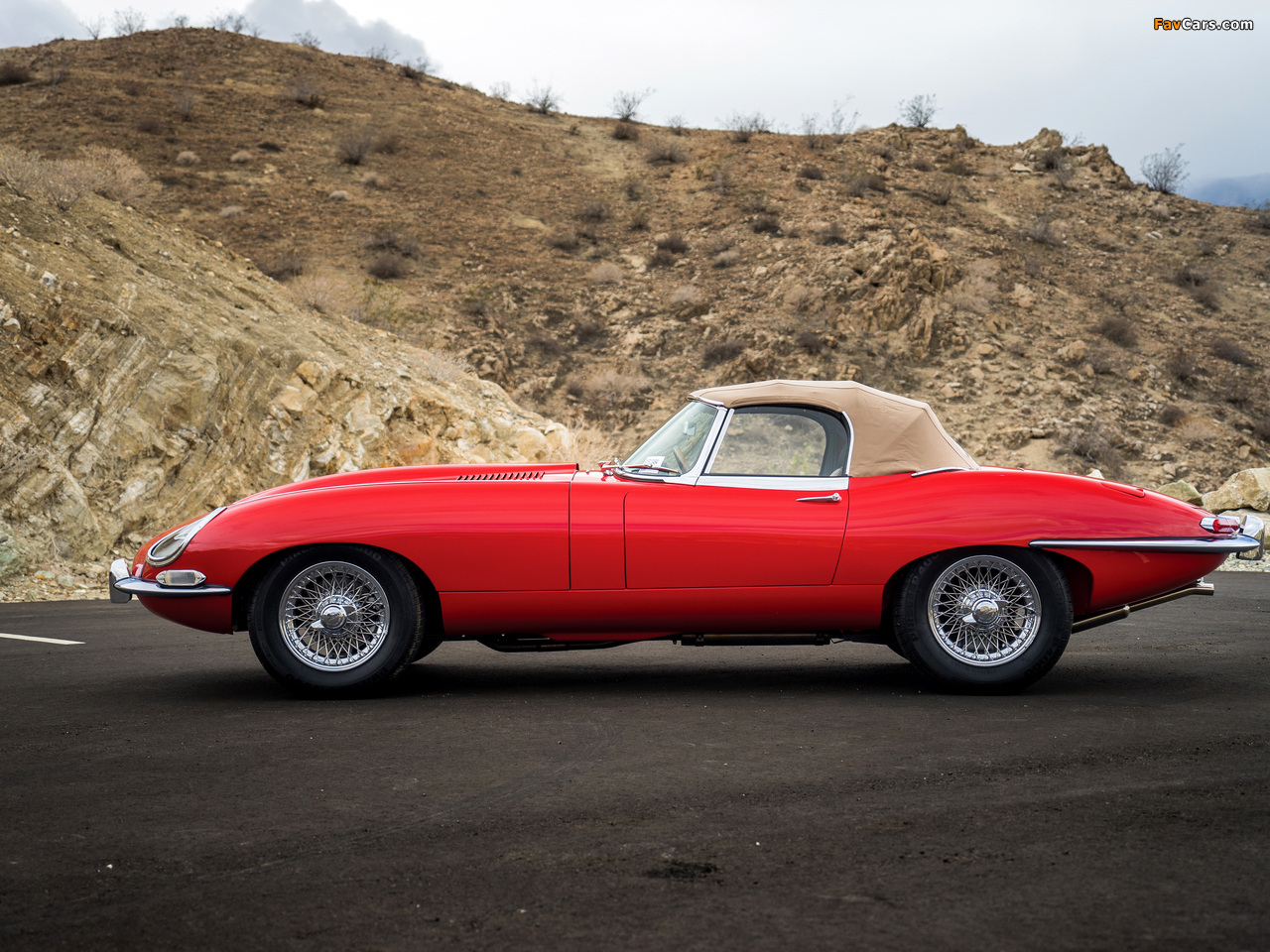 Pictures of Jaguar E-Type 4.2-Litre Open Two Seater US-spec (XK-E) 1964–1967 (1280 x 960)