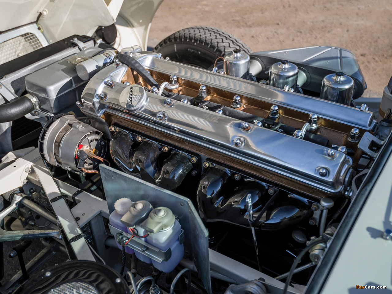 Pictures of Jaguar E-Type 4.2-Litre Open Two Seater US-spec (XK-E) 1964–1967 (1280 x 960)