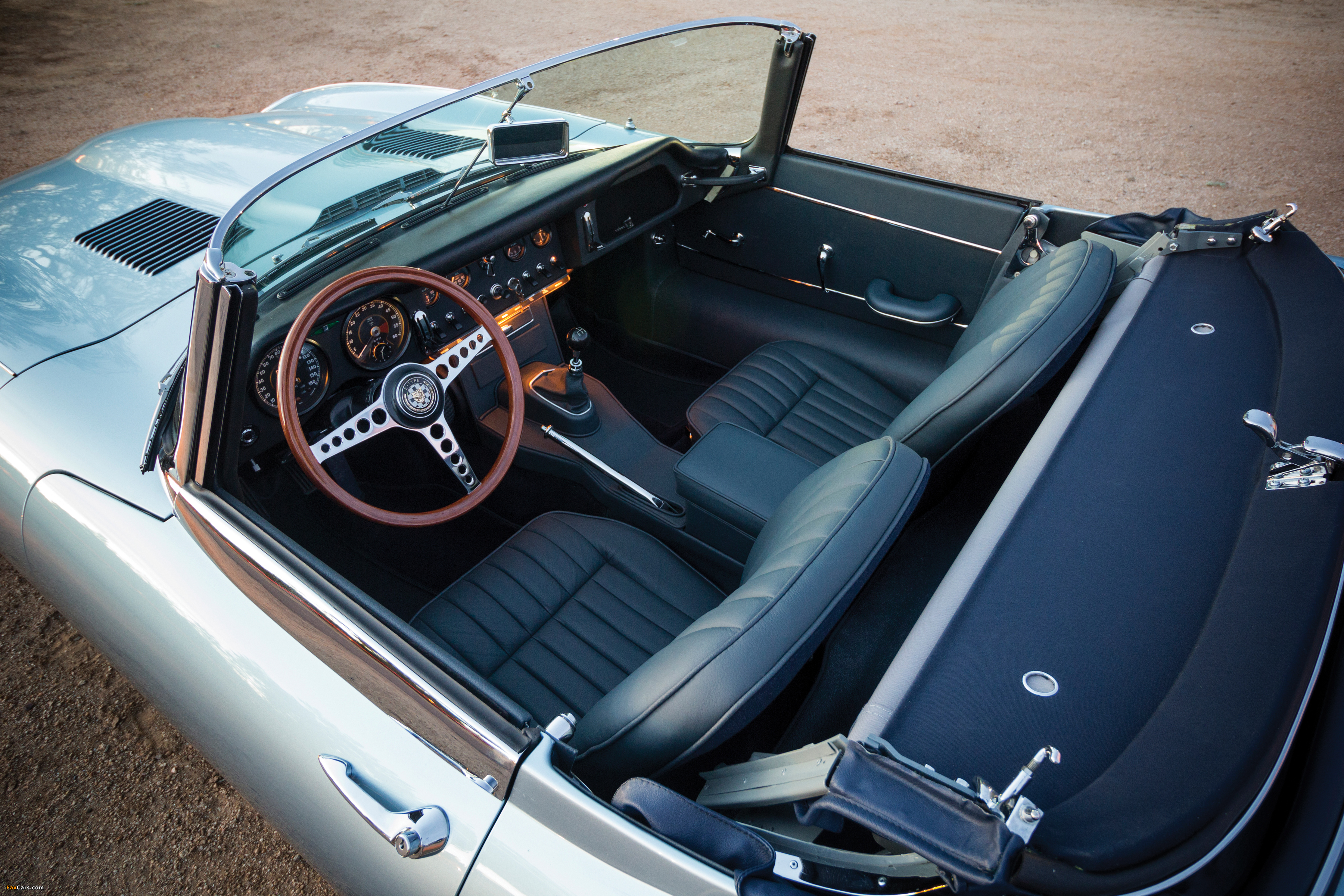 Pictures of Jaguar E-Type 4.2-Litre Open Two Seater EU-spec (XK-E) 1964–1967 (3600 x 2400)