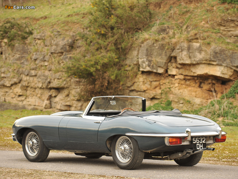 Pictures of Jaguar E-Type Open Two Seater (Series II) 1968–71 (800 x 600)