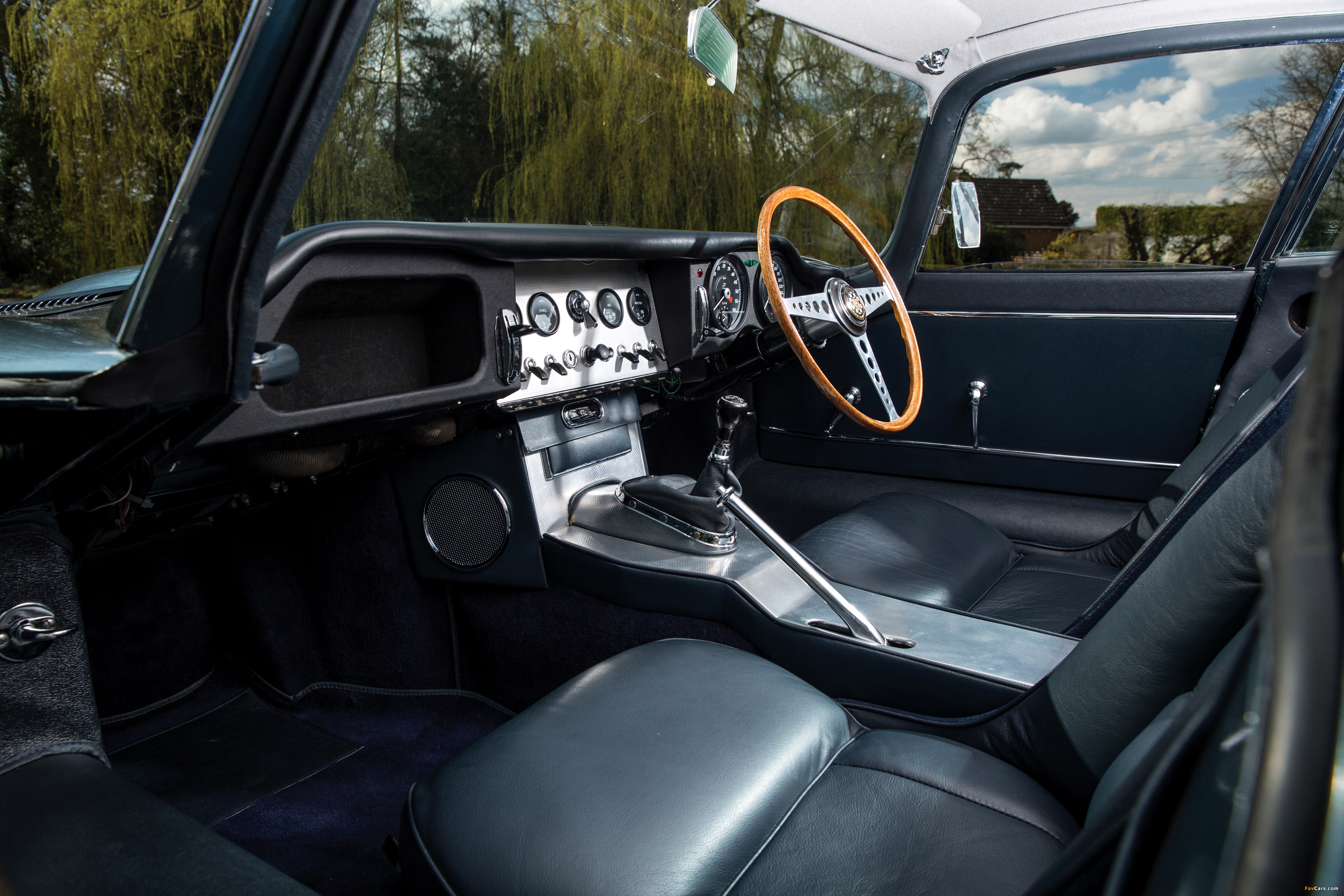 Jaguar E-Type 3.8-Litre Fixed Head Coupe UK-spec (XK-E) 1962–1964 wallpapers (4000 x 2667)