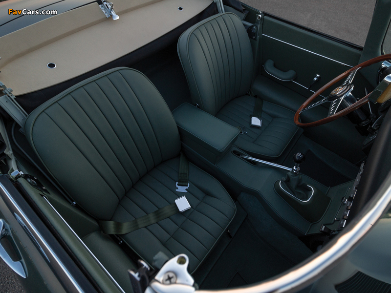 Jaguar E-Type 4.2-Litre Open Two Seater EU-spec (XK-E) 1964–1967 wallpapers (800 x 600)