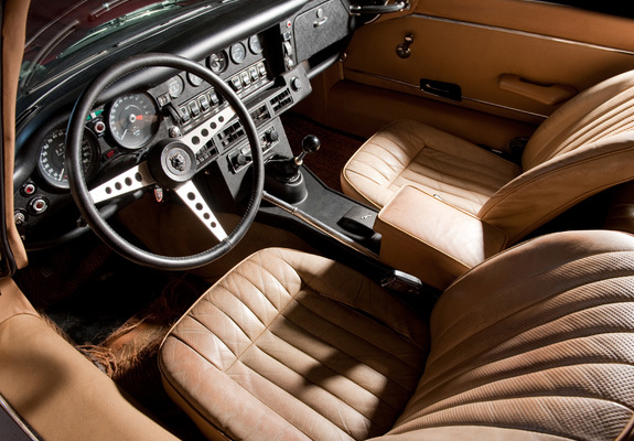 Jaguar E-Type V12 Fixed Head Coupe (Series III) 1971–75 wallpapers