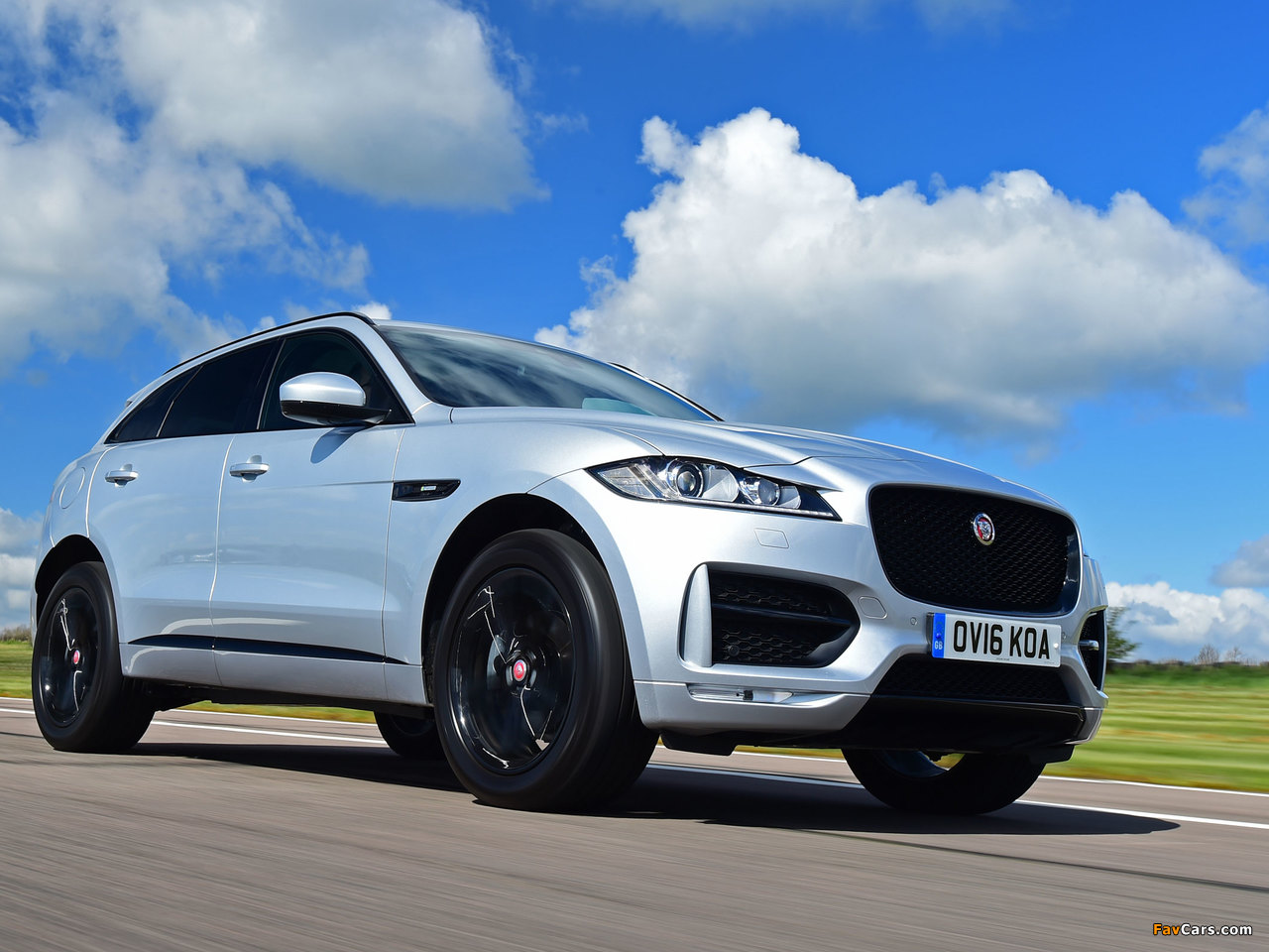 Jaguar F-Pace 20d AWD R-Sport UK-spec 2016 pictures (1280 x 960)