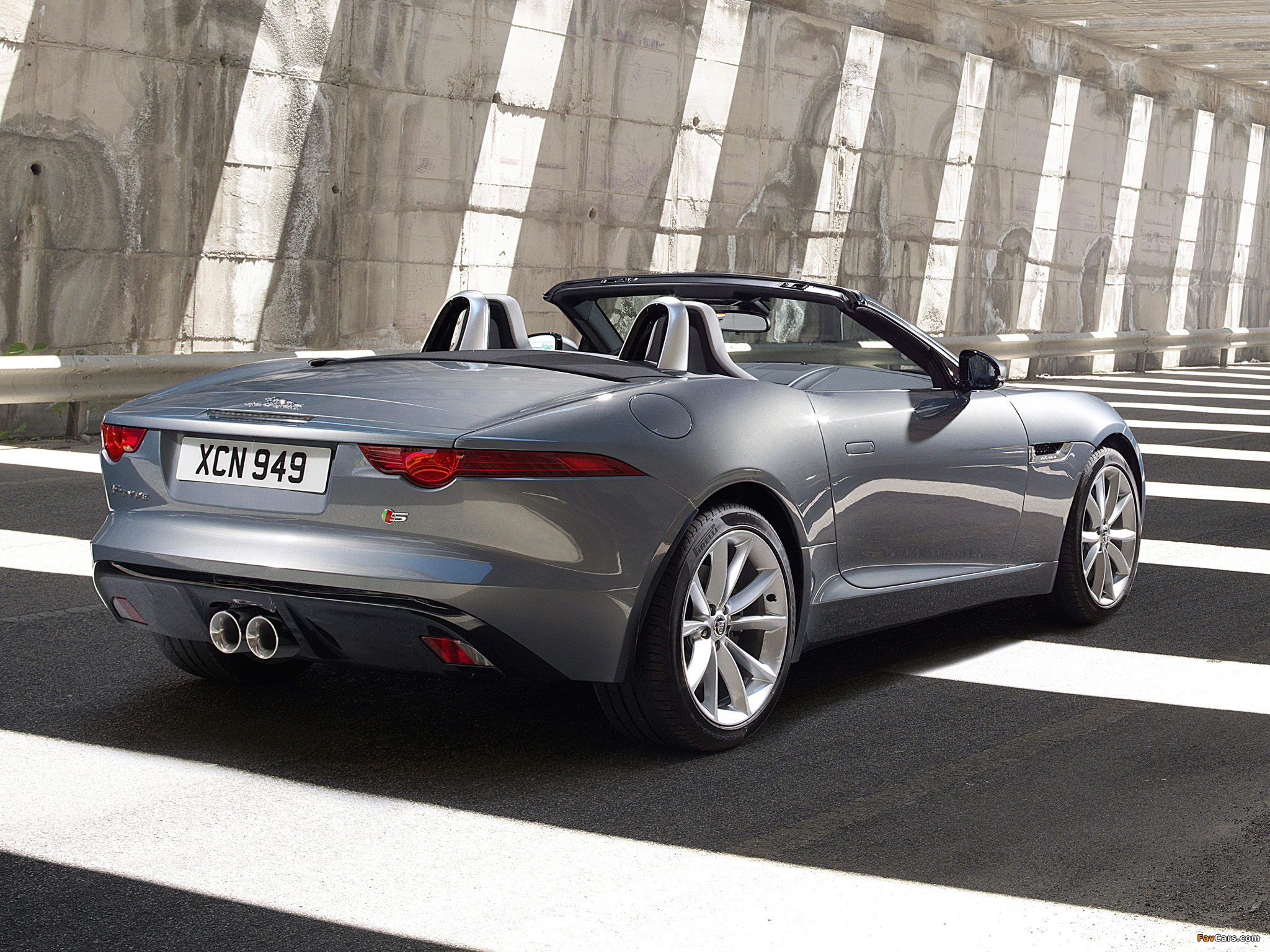 Images of Jaguar F-Type S 2013 (2048 x 1536)