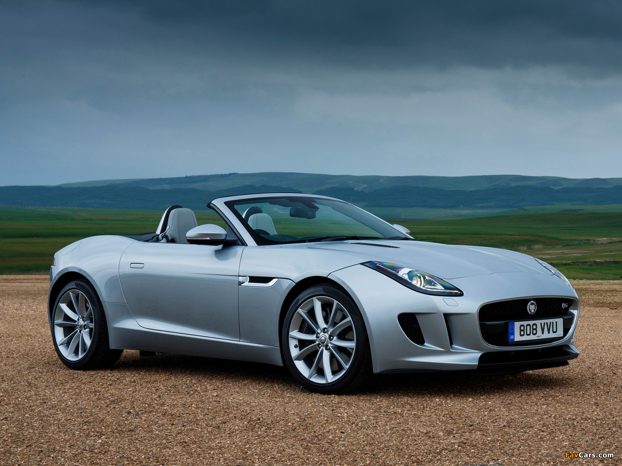 Images of Jaguar F-Type S UK-spec 2013 (1280 x 960)