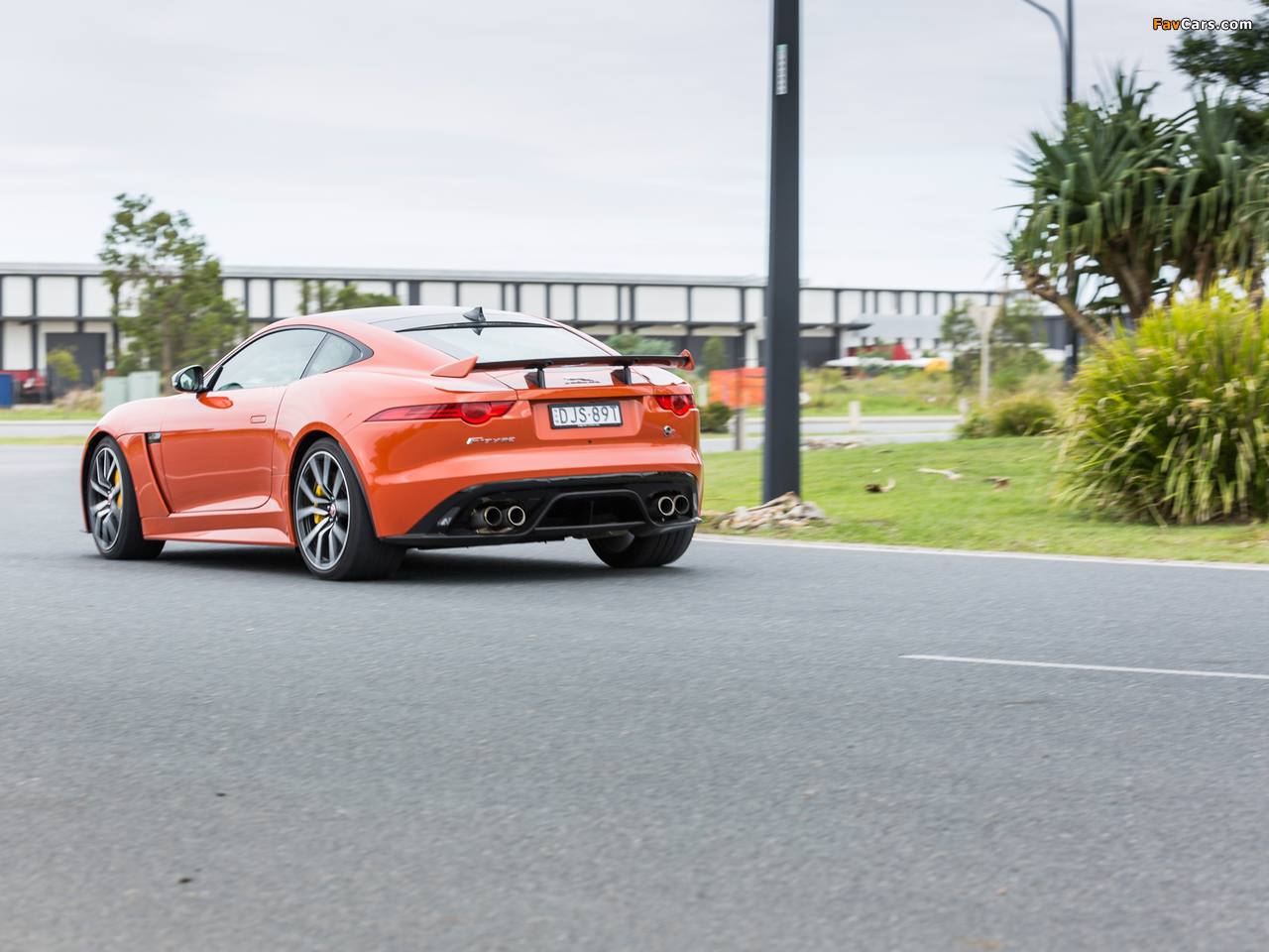 Images of Jaguar F-Type SVR Coupé AU-spec 2016 (1280 x 960)