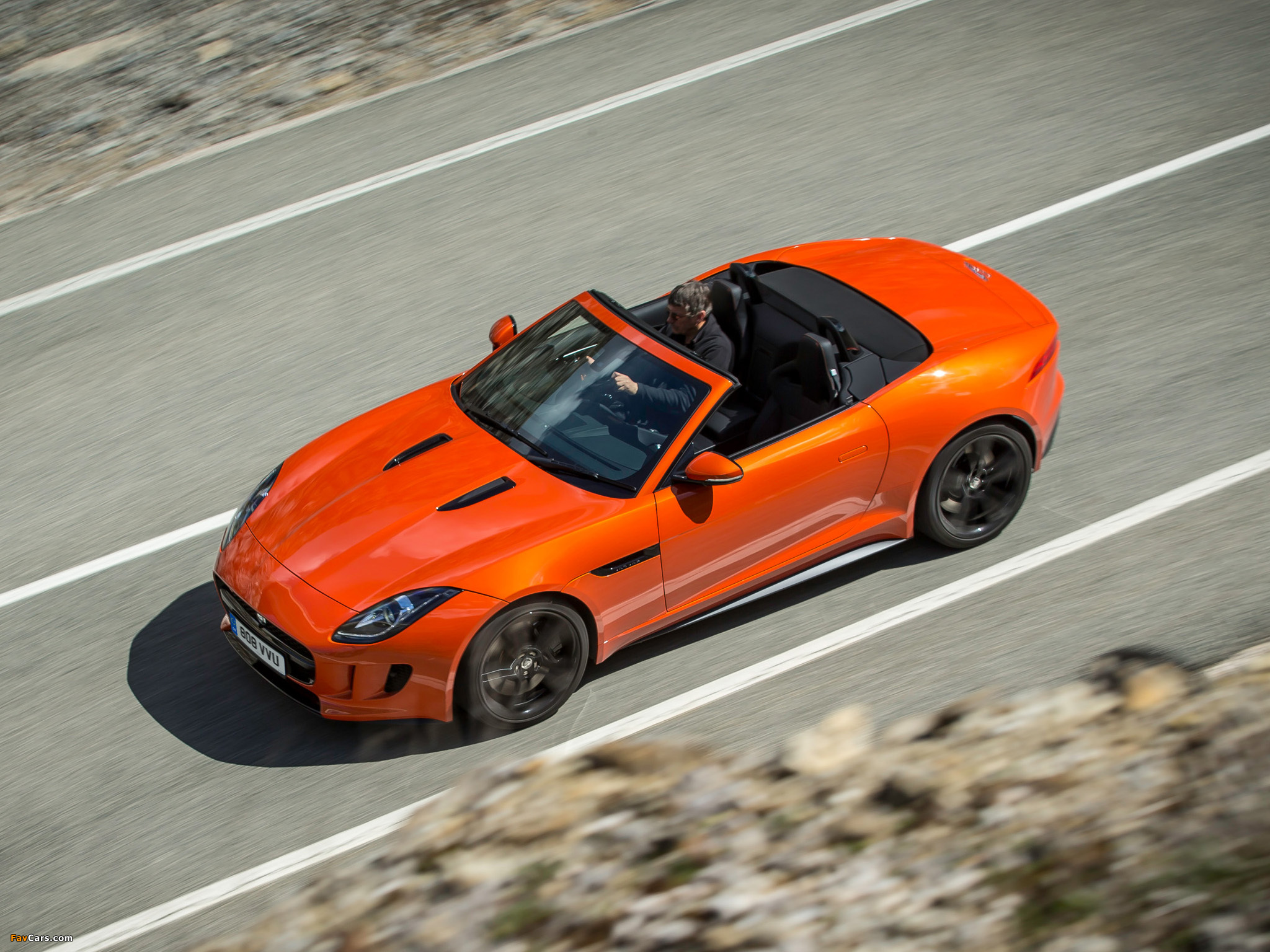 Photos of Jaguar F-Type V8 S UK-spec 2013 (2048 x 1536)