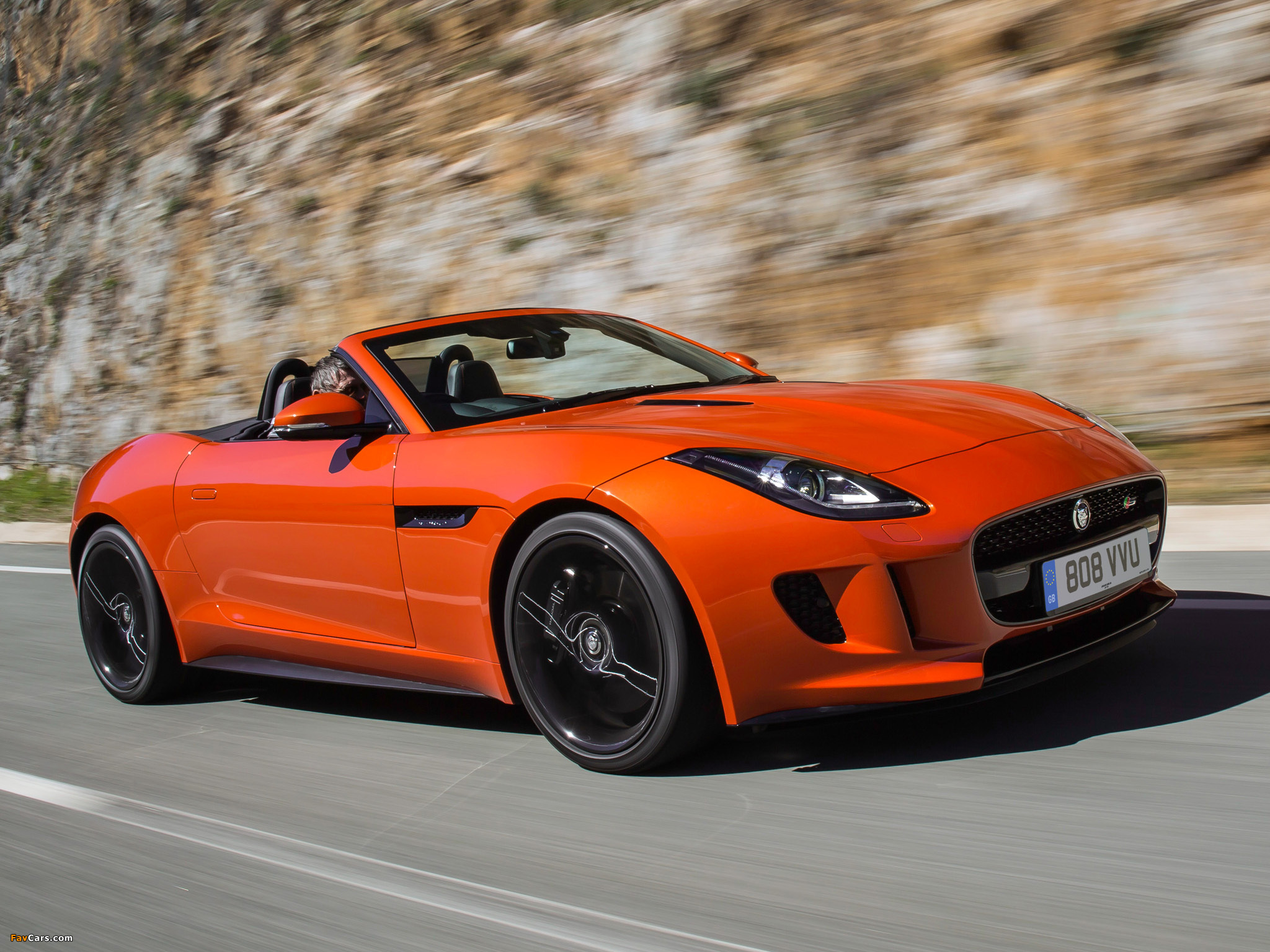 Pictures of Jaguar F-Type V8 S UK-spec 2013 (2048 x 1536)