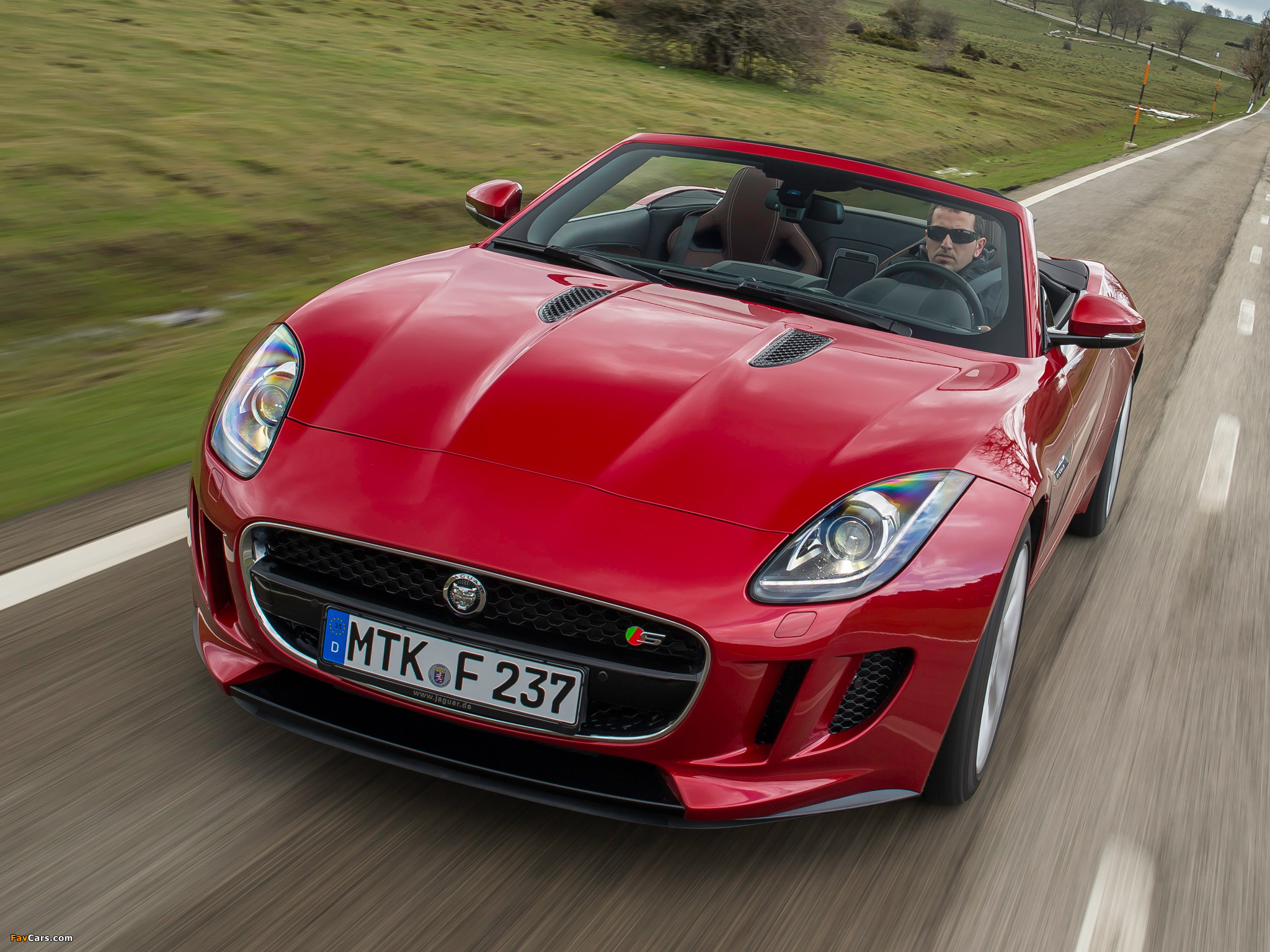 Pictures of Jaguar F-Type S 2013 (2048 x 1536)