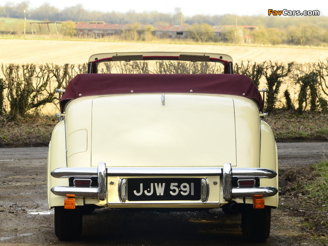 Photos of Jaguar Mark V 3 ВЅ Litre Drophead Coupe UK-spec 1949–51 (640 x 480)