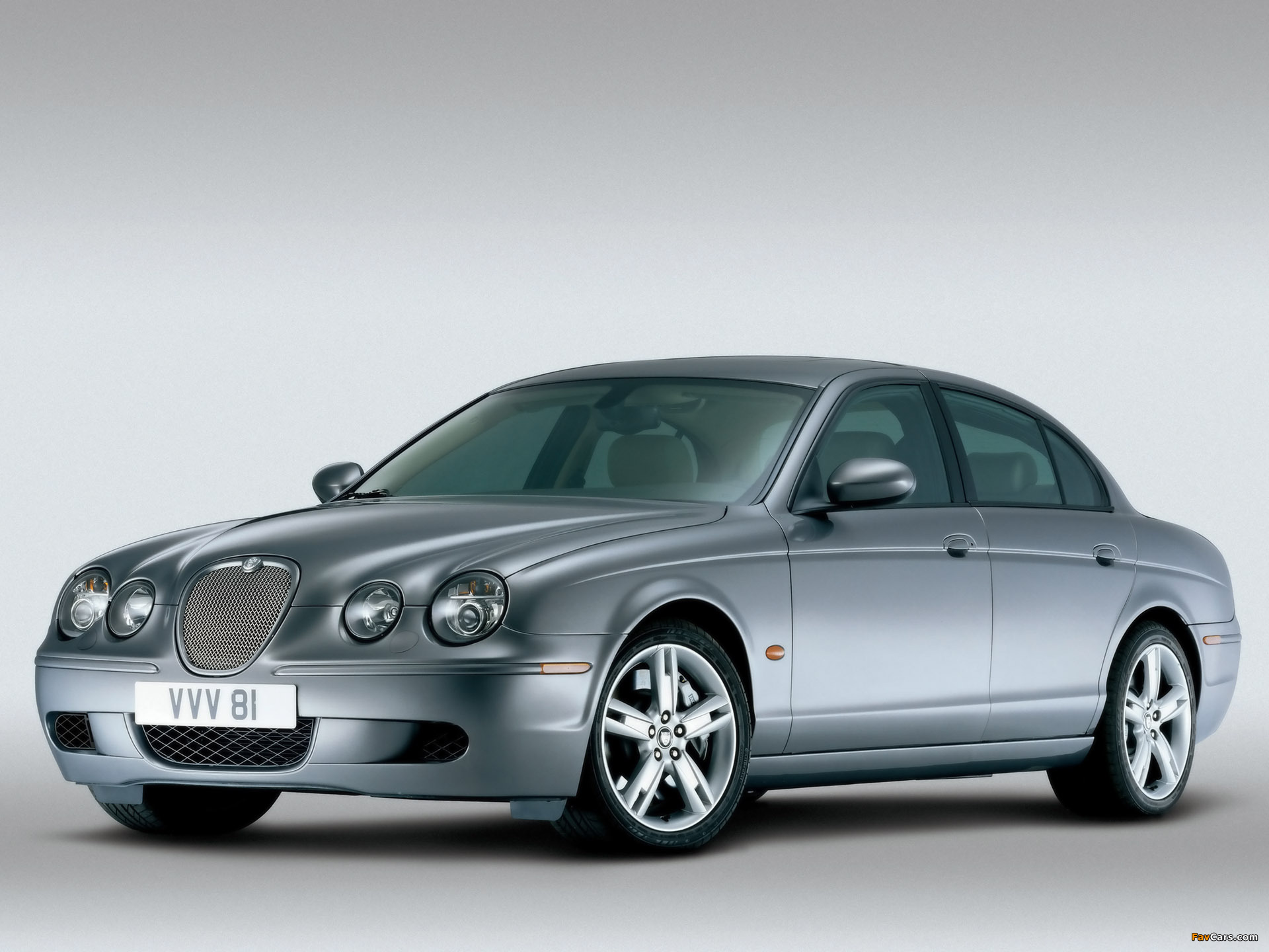 Jaguar S-Type R 2002–08 wallpapers (1920 x 1440)