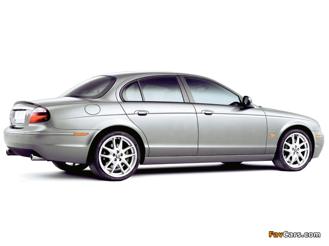 Photos of Jaguar S-Type R 2002–08 (640 x 480)