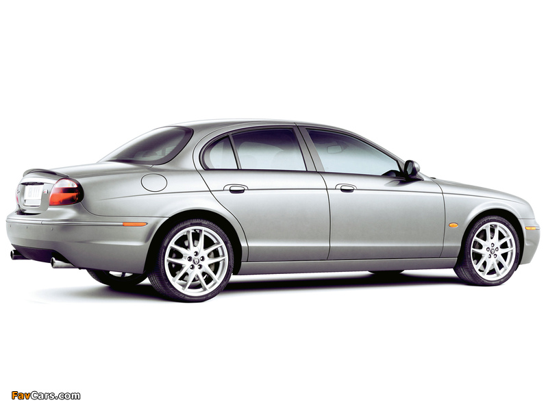 Photos of Jaguar S-Type R 2002–08 (800 x 600)