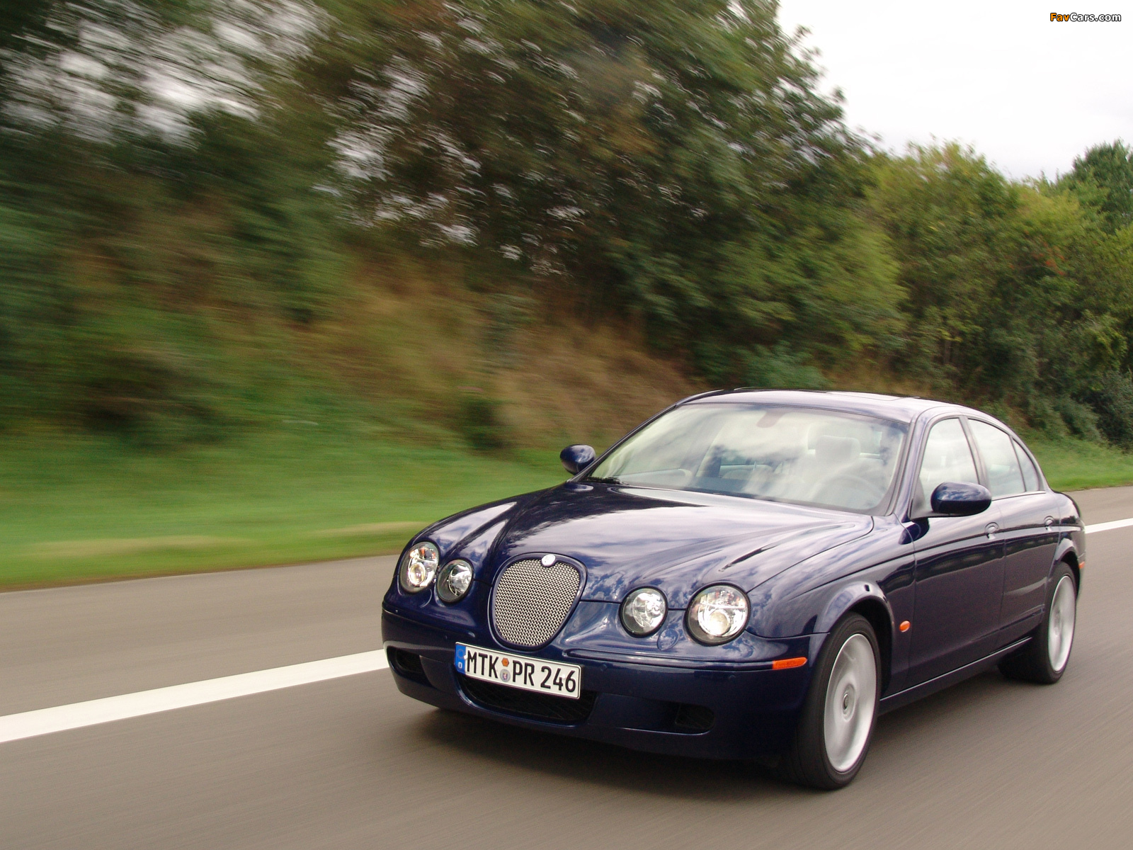 Photos of Jaguar S-Type R 2002–08 (1600 x 1200)