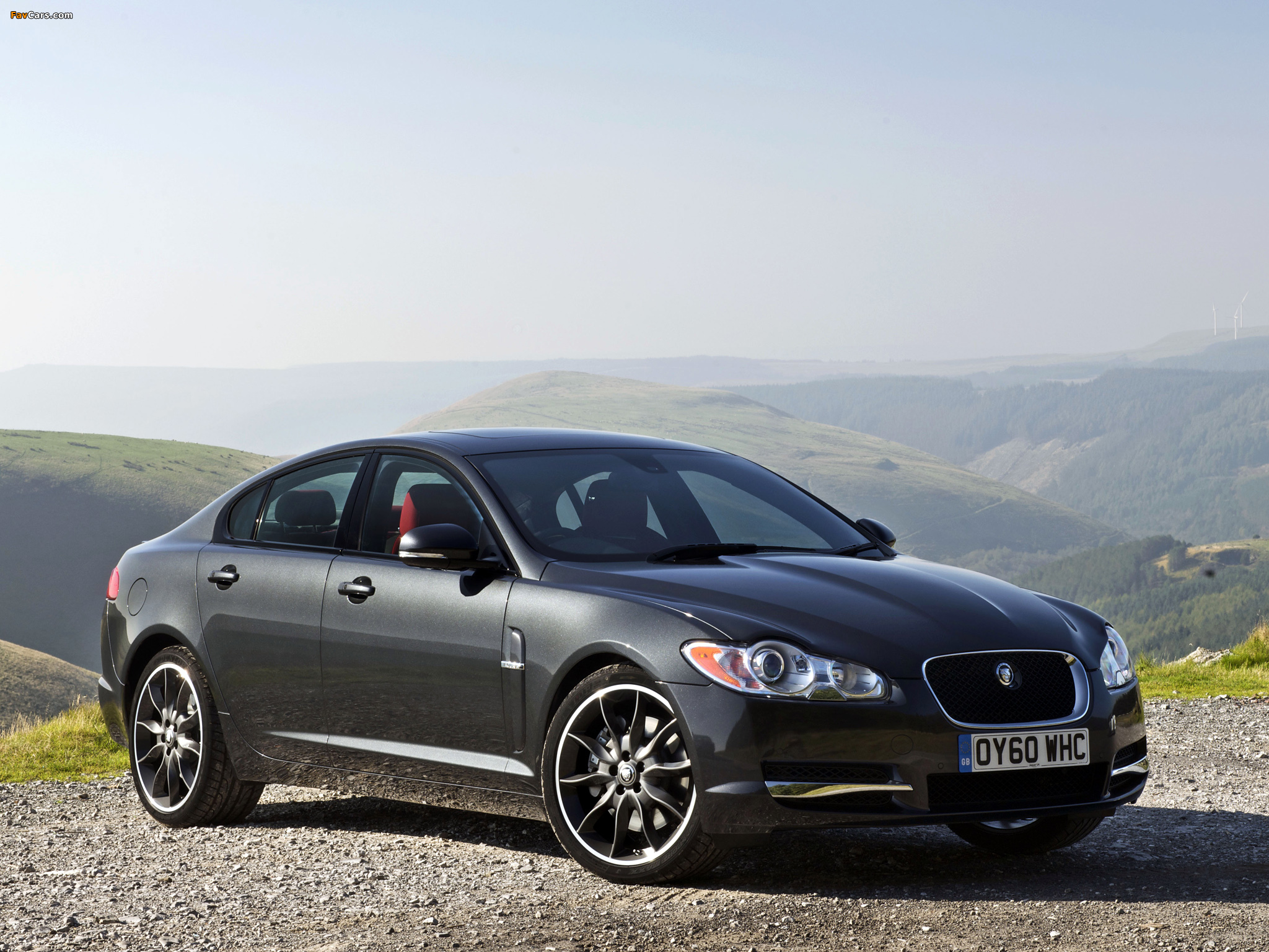 Images of Jaguar XF Diesel S Black Pack UK-spec 2010–11 (2048 x 1536)