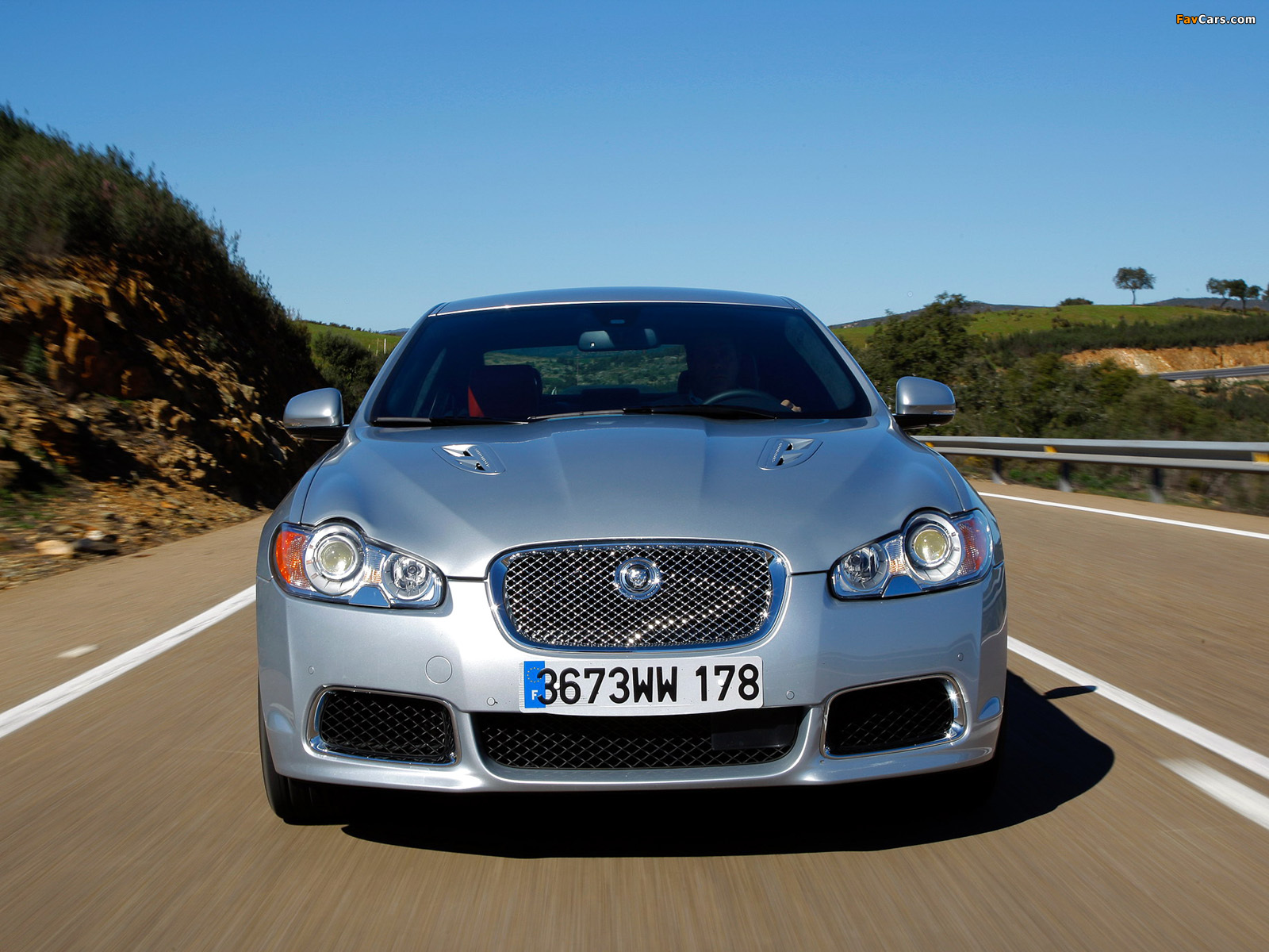 Jaguar XFR 2009–11 images (1600 x 1200)