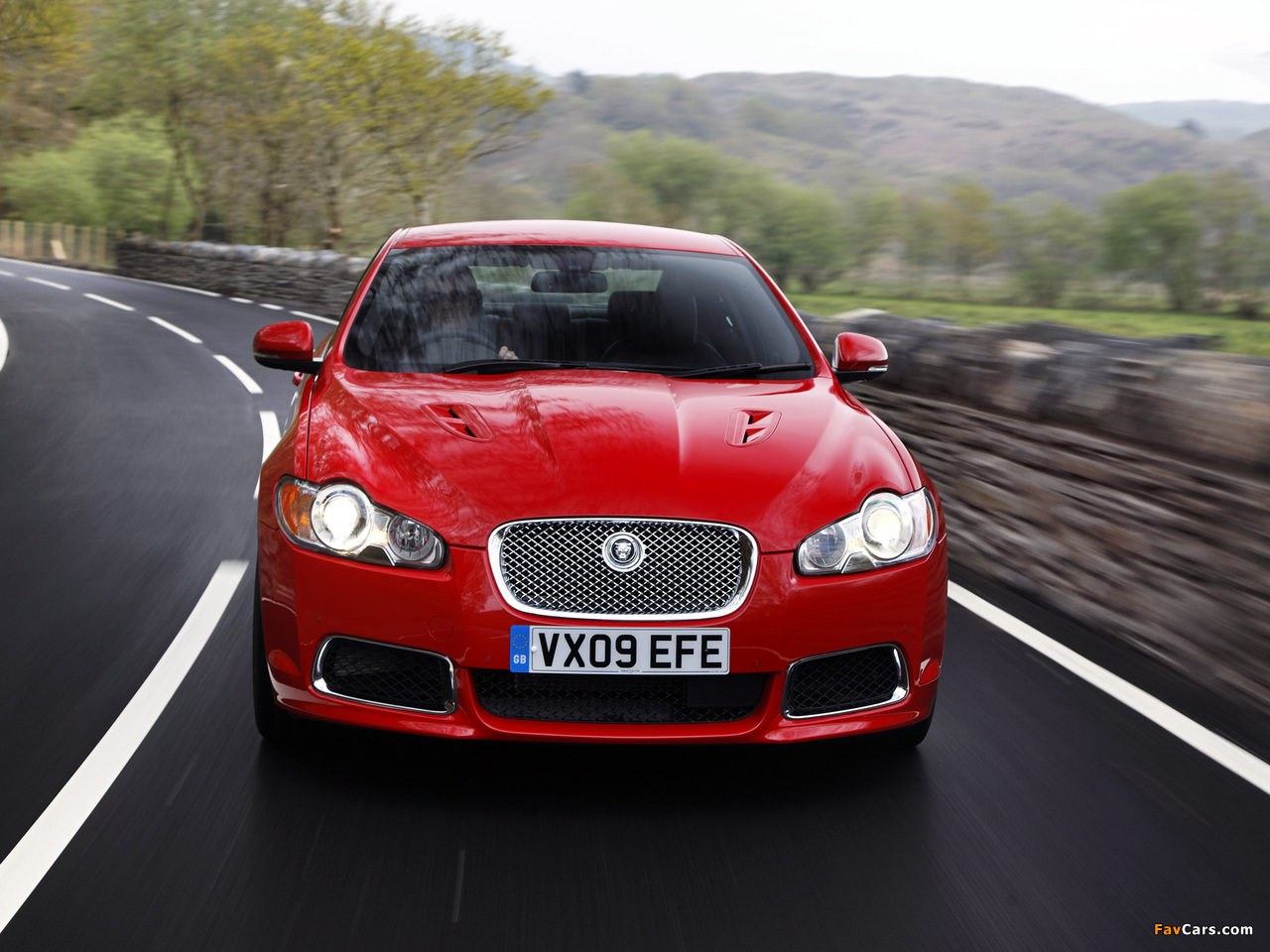 Jaguar XFR UK-spec 2009–11 photos (1280 x 960)