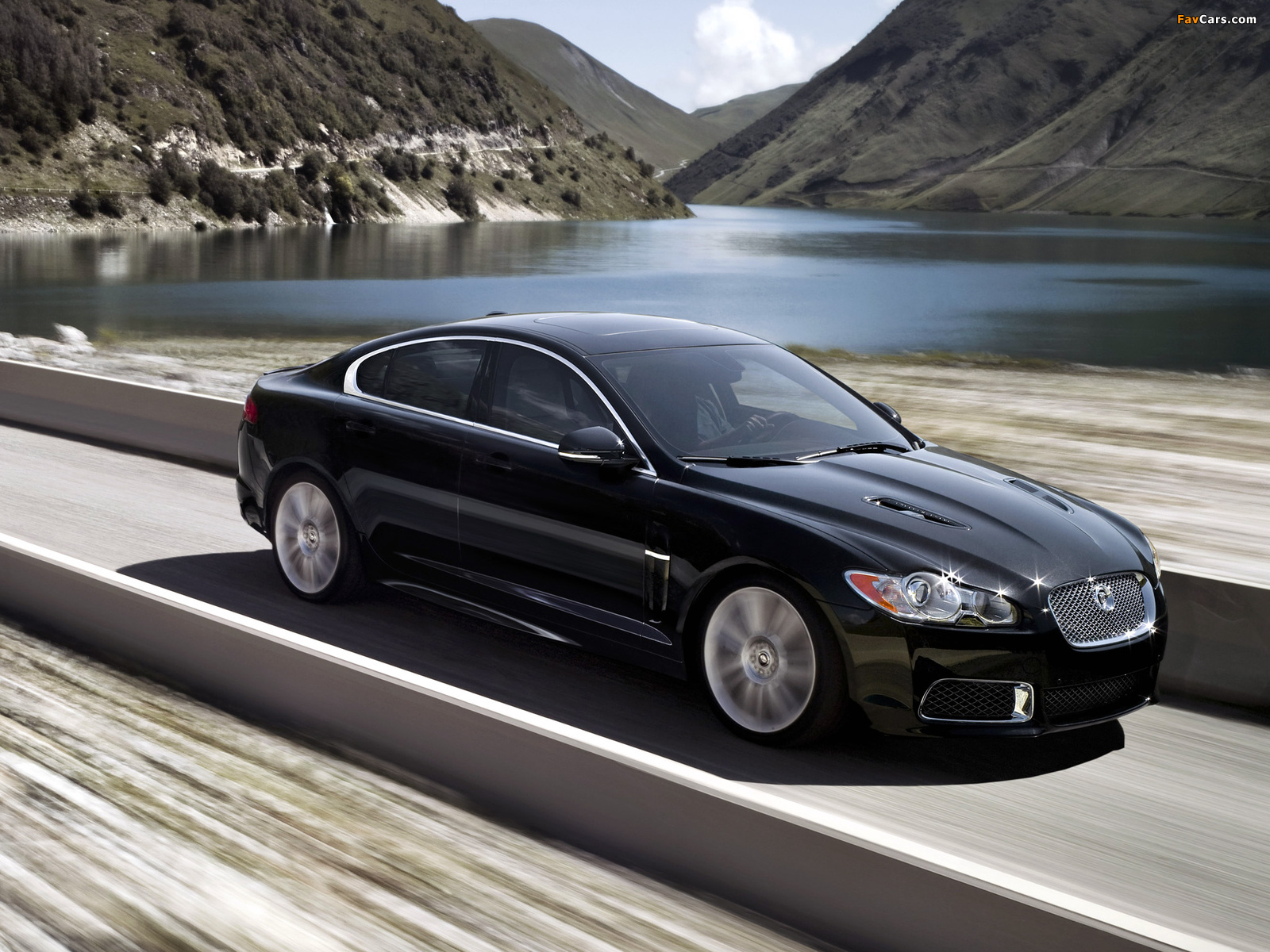 Jaguar XFR 2009–11 pictures (1600 x 1200)
