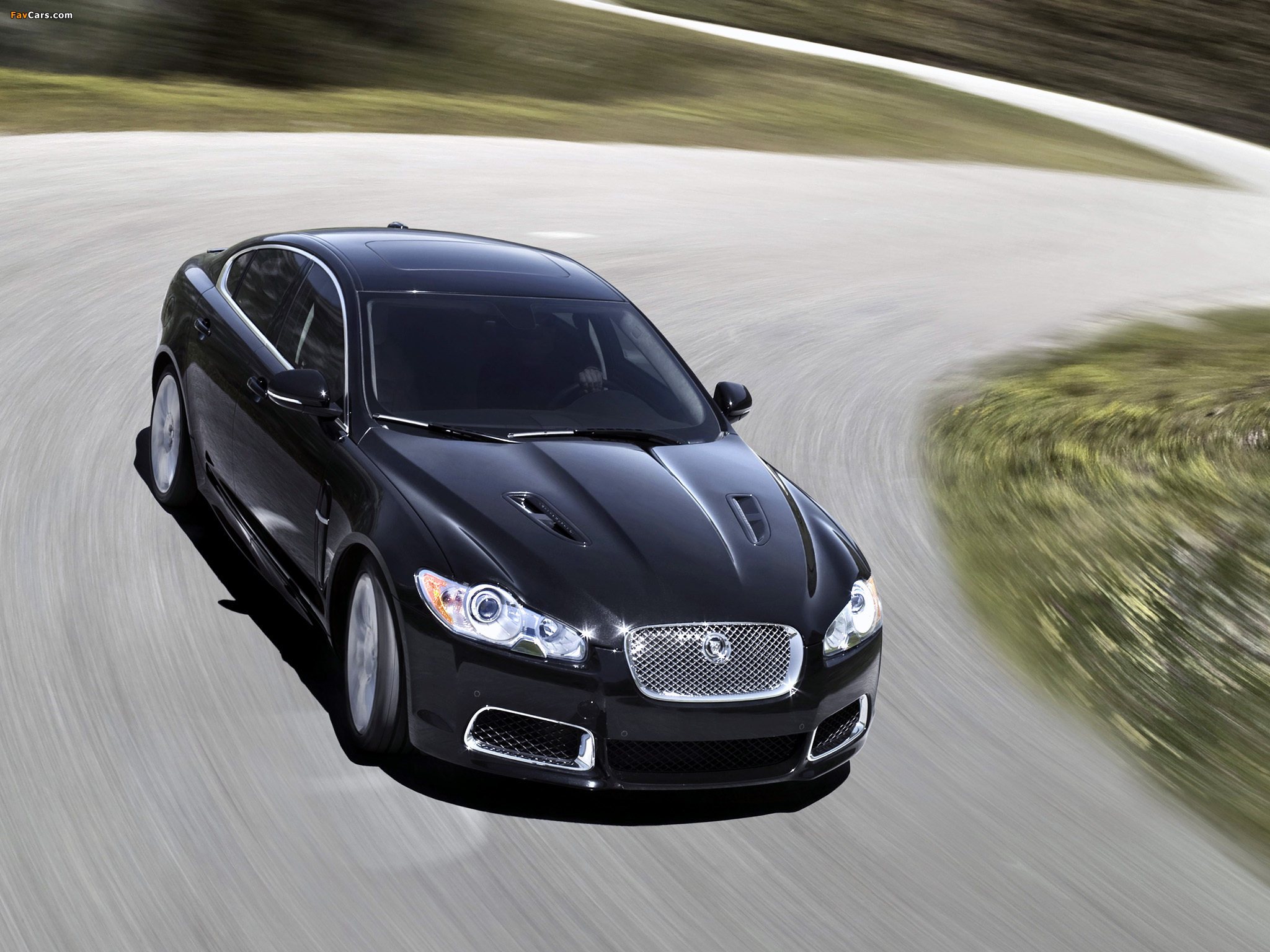 Jaguar XFR 2009–11 pictures (2048 x 1536)