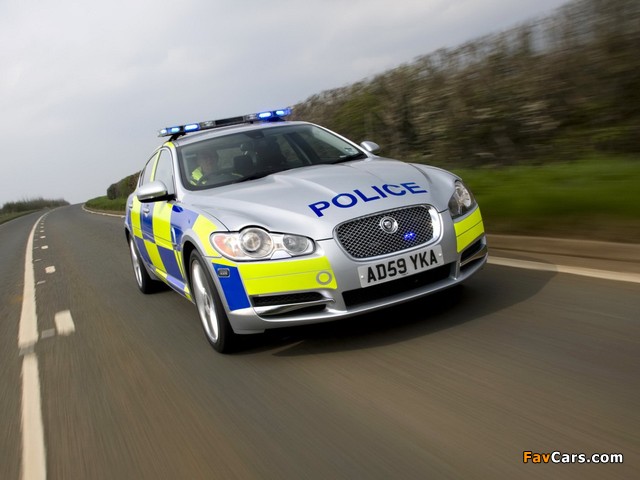 Jaguar XF Diesel S Police 2009–11 pictures (640 x 480)