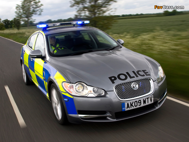 Jaguar XF Diesel S Police 2009–11 wallpapers (640 x 480)
