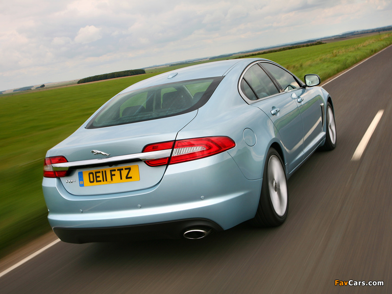 Jaguar XF 2.2 Diesel UK-spec 2011 pictures (800 x 600)