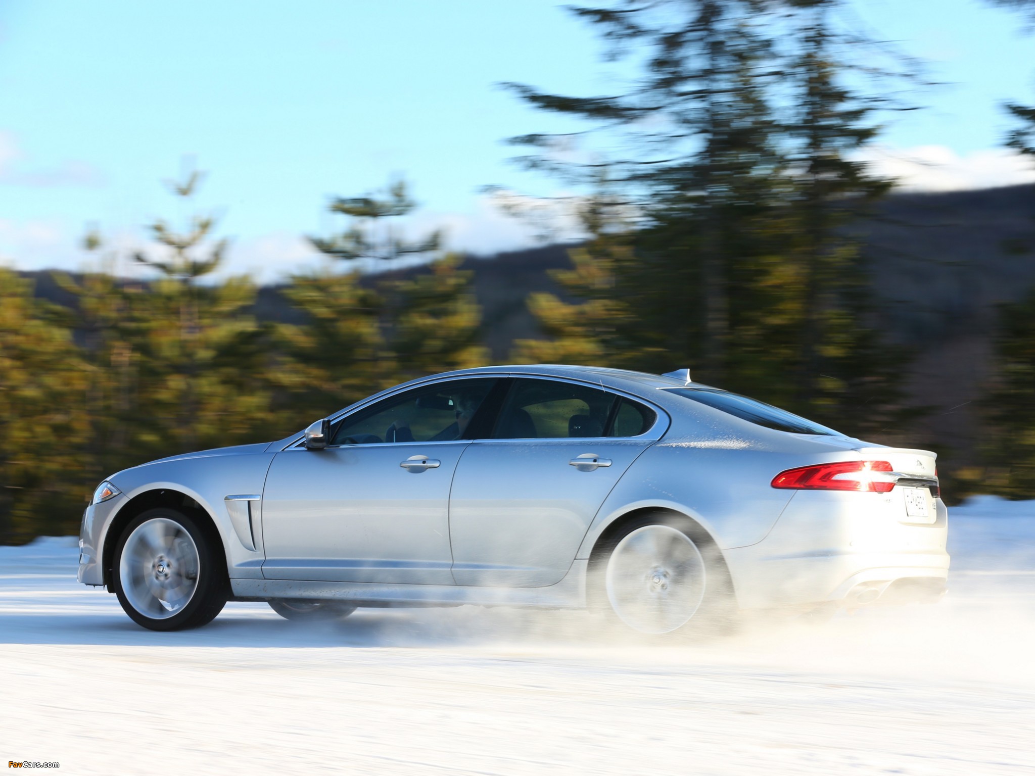 Jaguar XF 3.0 AWD Option Pack US-spec 2012 photos (2048 x 1536)