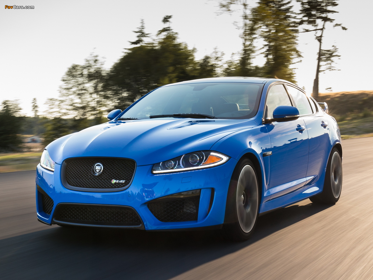 Jaguar XFR-S US-spec 2013 images (1280 x 960)