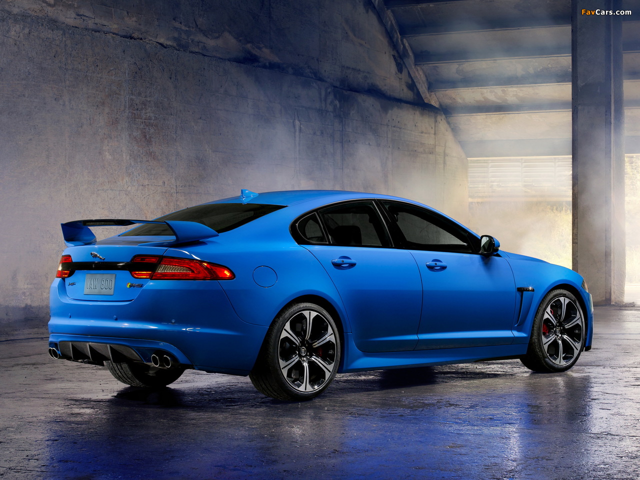 Jaguar XFR-S US-spec 2013 photos (1280 x 960)