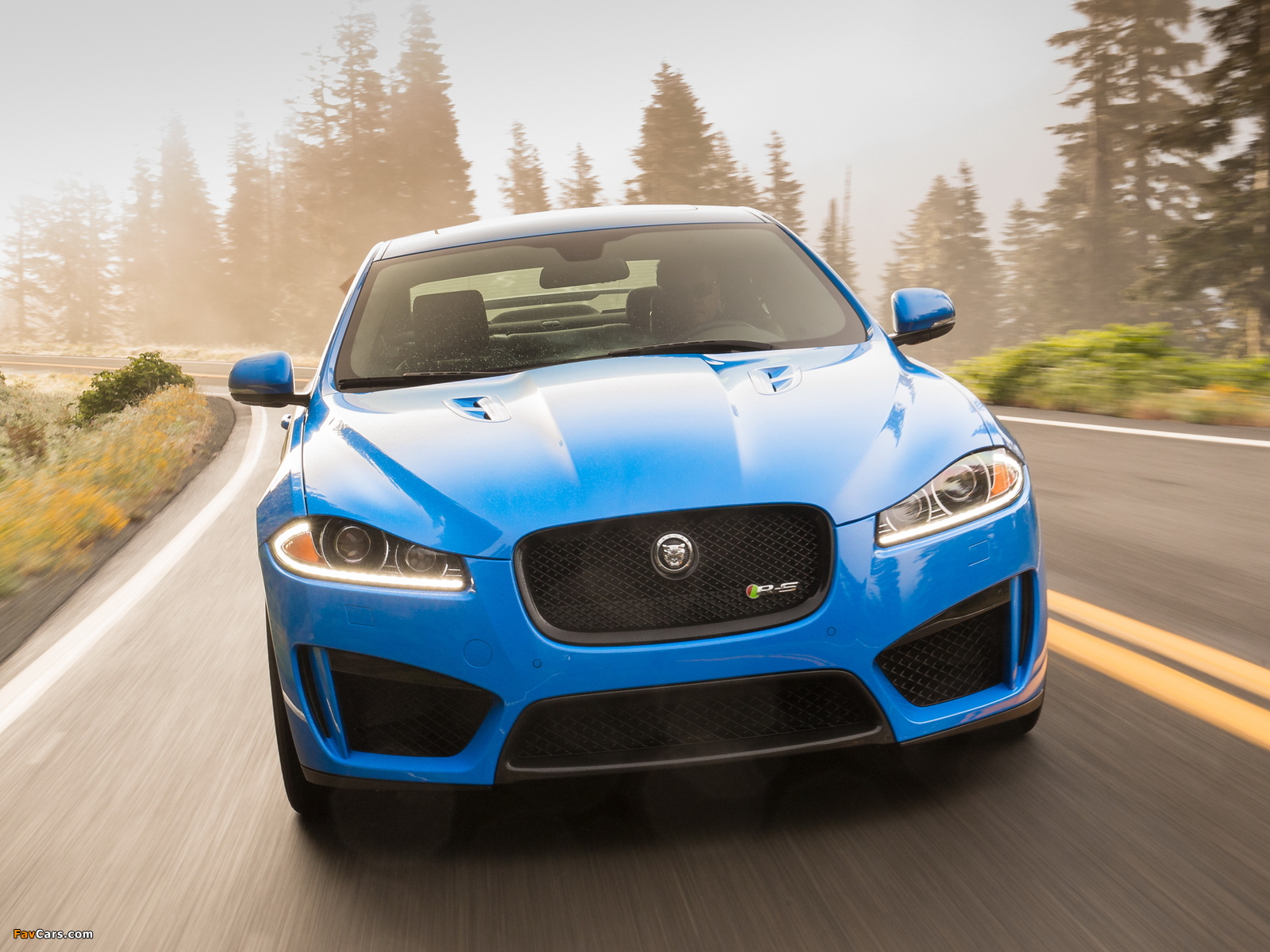 Jaguar XFR-S US-spec 2013 photos (1600 x 1200)