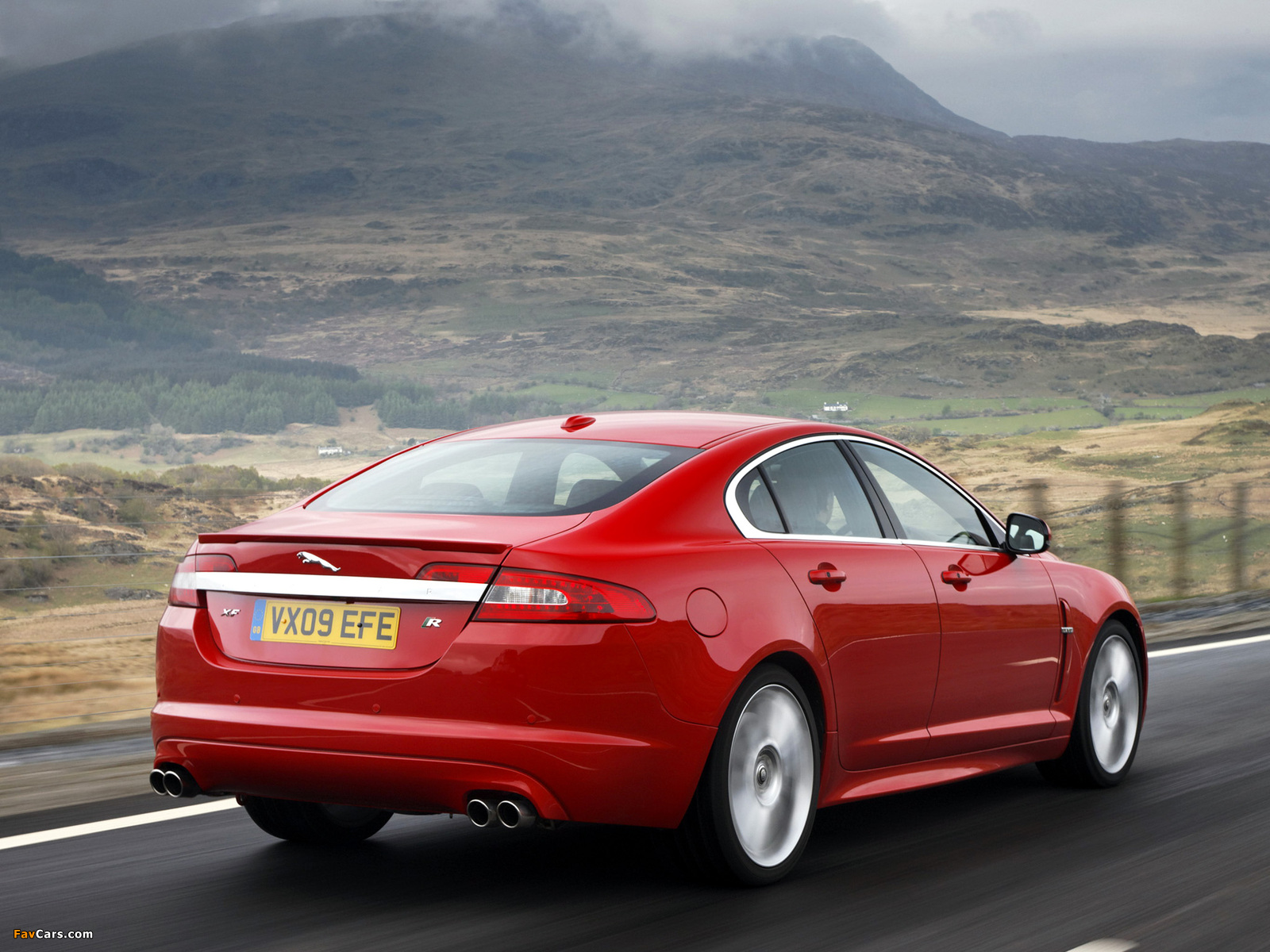 Photos of Jaguar XFR UK-spec 2009–11 (1600 x 1200)